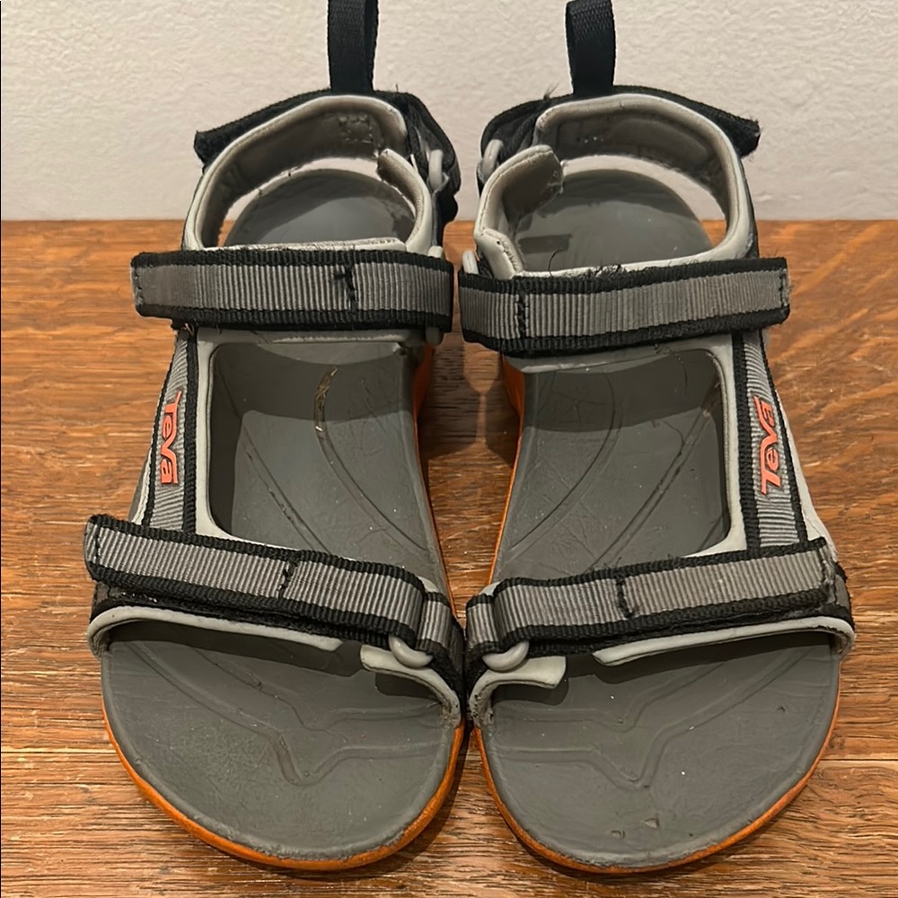 Teva youth rubber bottom and Velcro adjustable straps size 1